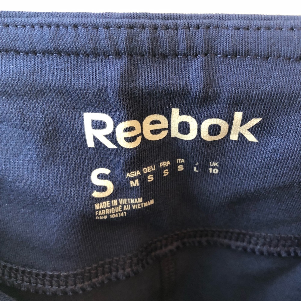NWT Reebok Capris - Picture 3 of 4